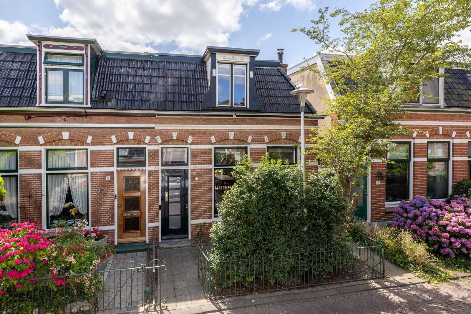 Hoofdafbeelding Harlingerstraat 21