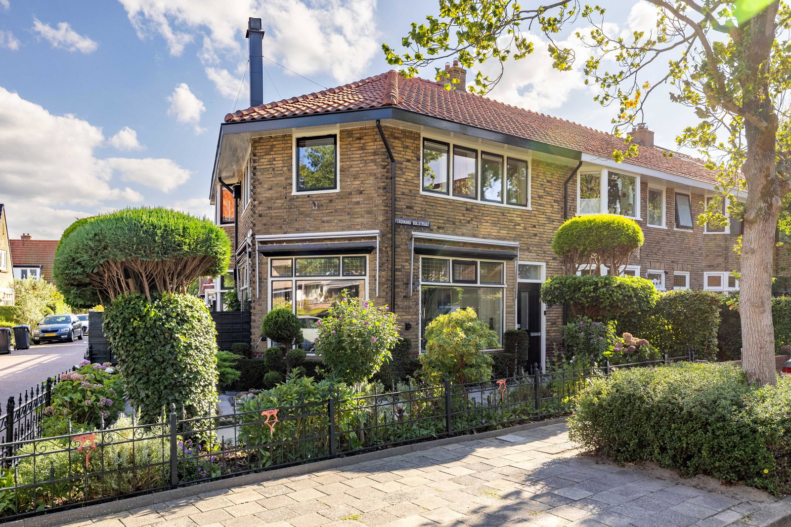 Hoekwoning te koop: Ferdinand Bolstraat 53, Leeuwarden