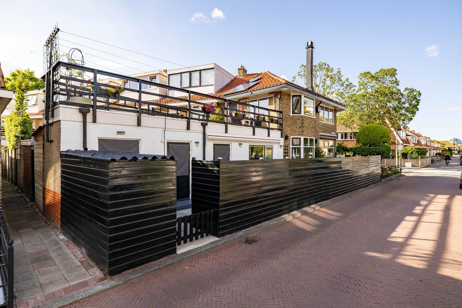 Hoekwoning te koop: Ferdinand Bolstraat 53, Leeuwarden