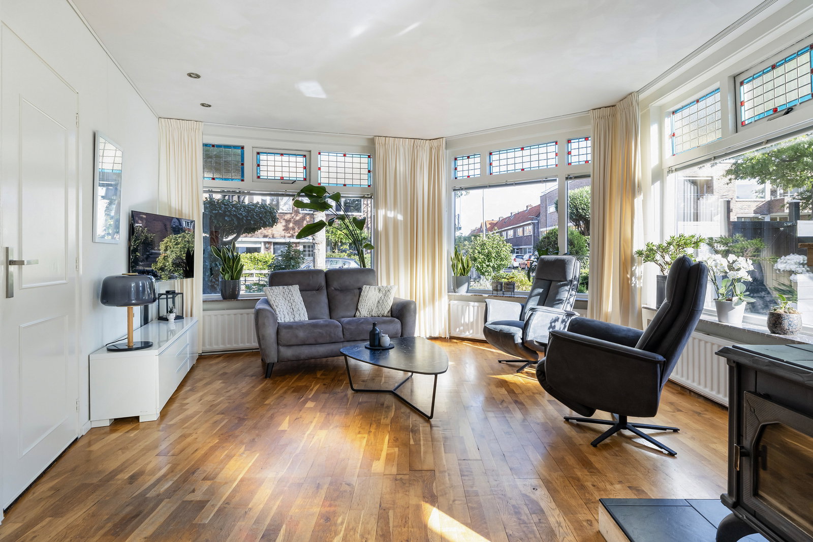 Hoekwoning te koop: Ferdinand Bolstraat 53, Leeuwarden