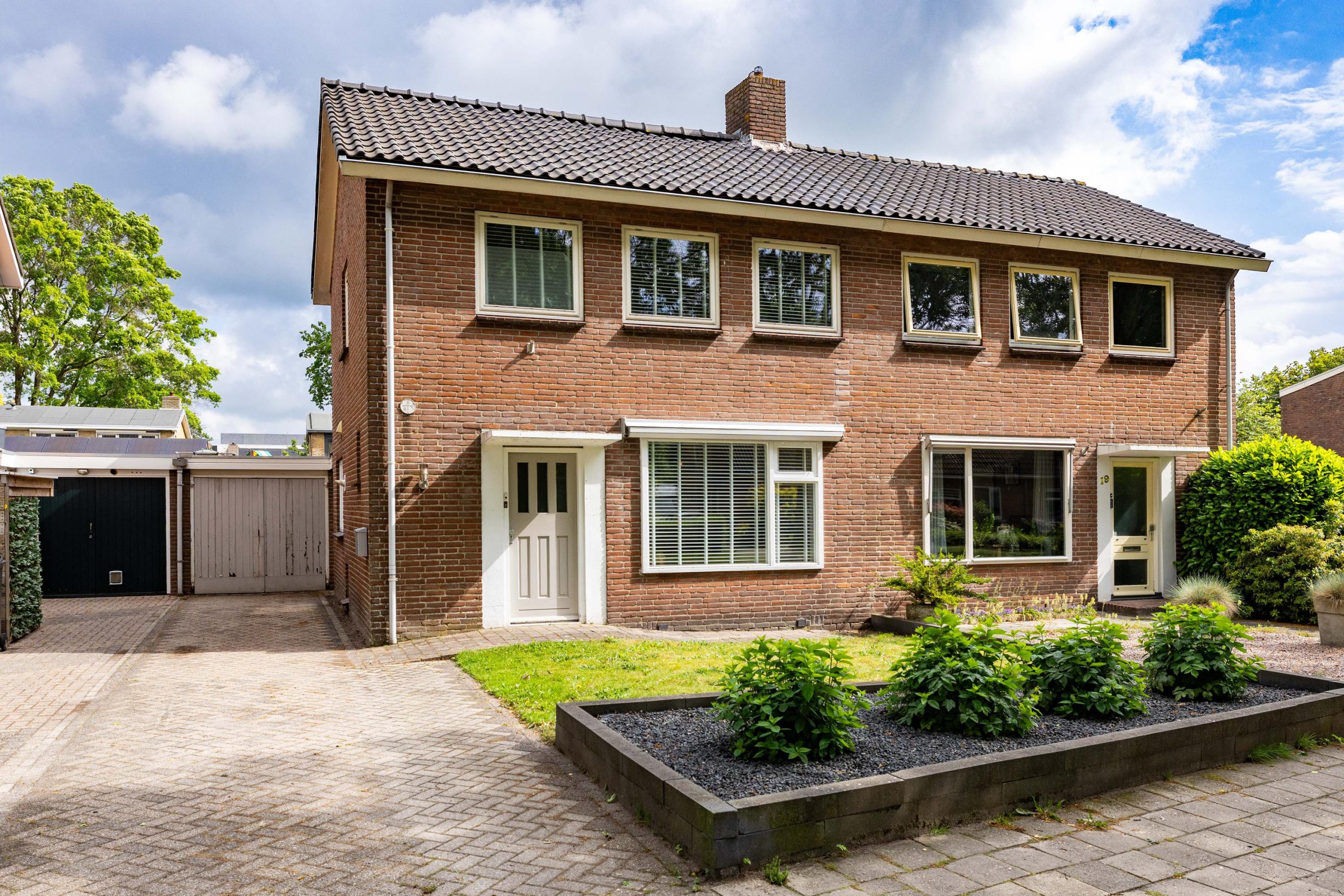 Hoofdafbeelding Van Helsdingenstraat 17