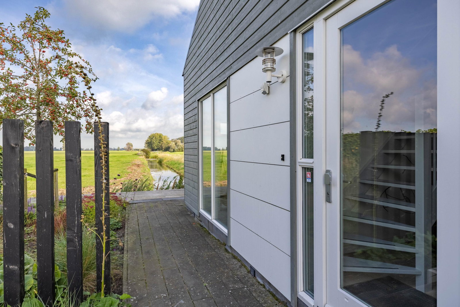 Vrijstaande woning te koop: Keallecamp 13, Leeuwarden