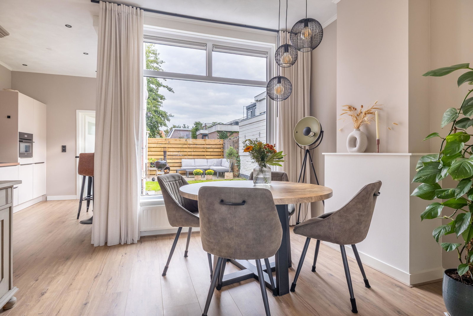 Twee-onder-één-kap te koop: Carel Fabritiusstraat 12, Leeuwarden