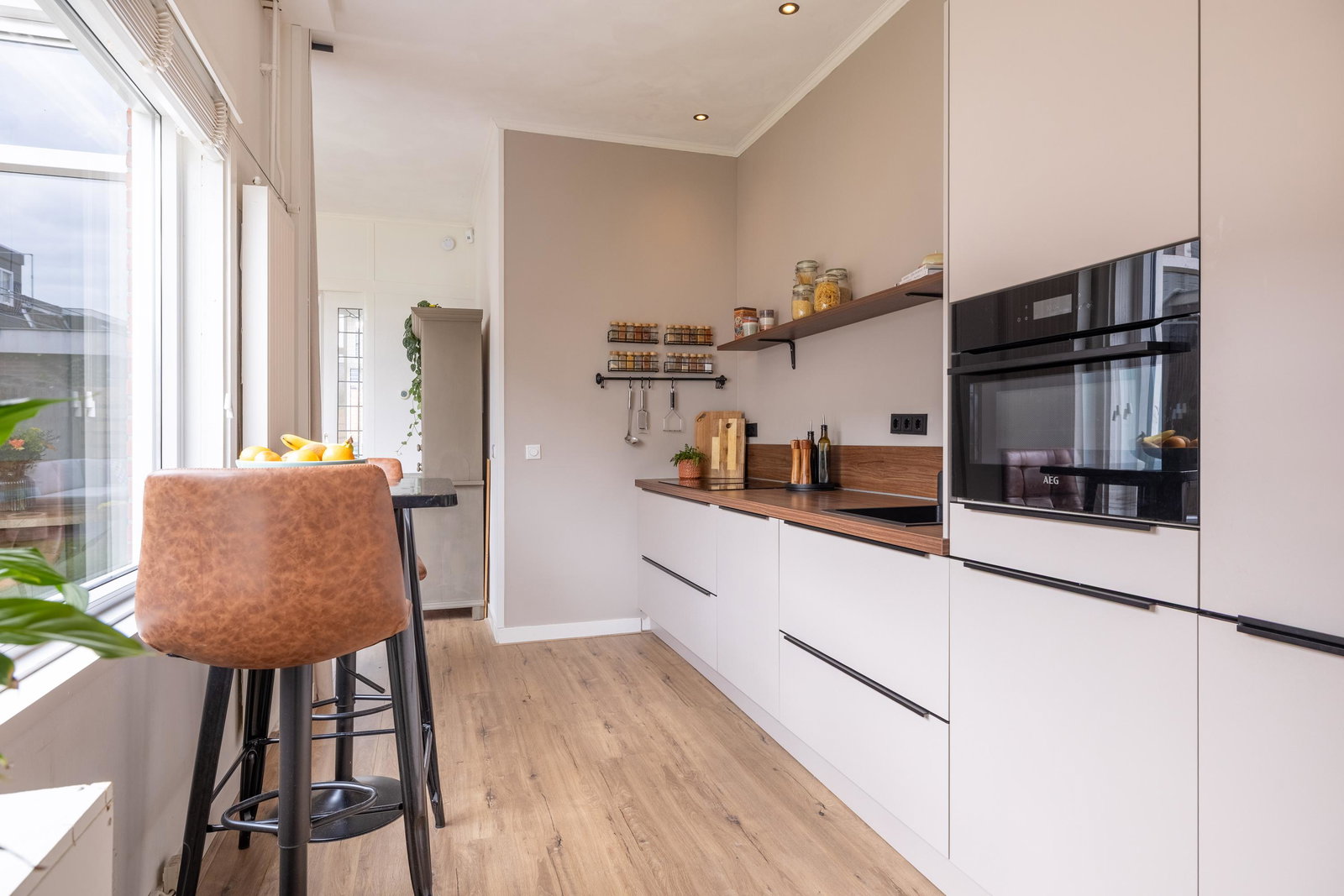 Twee-onder-één-kap te koop: Carel Fabritiusstraat 12, Leeuwarden