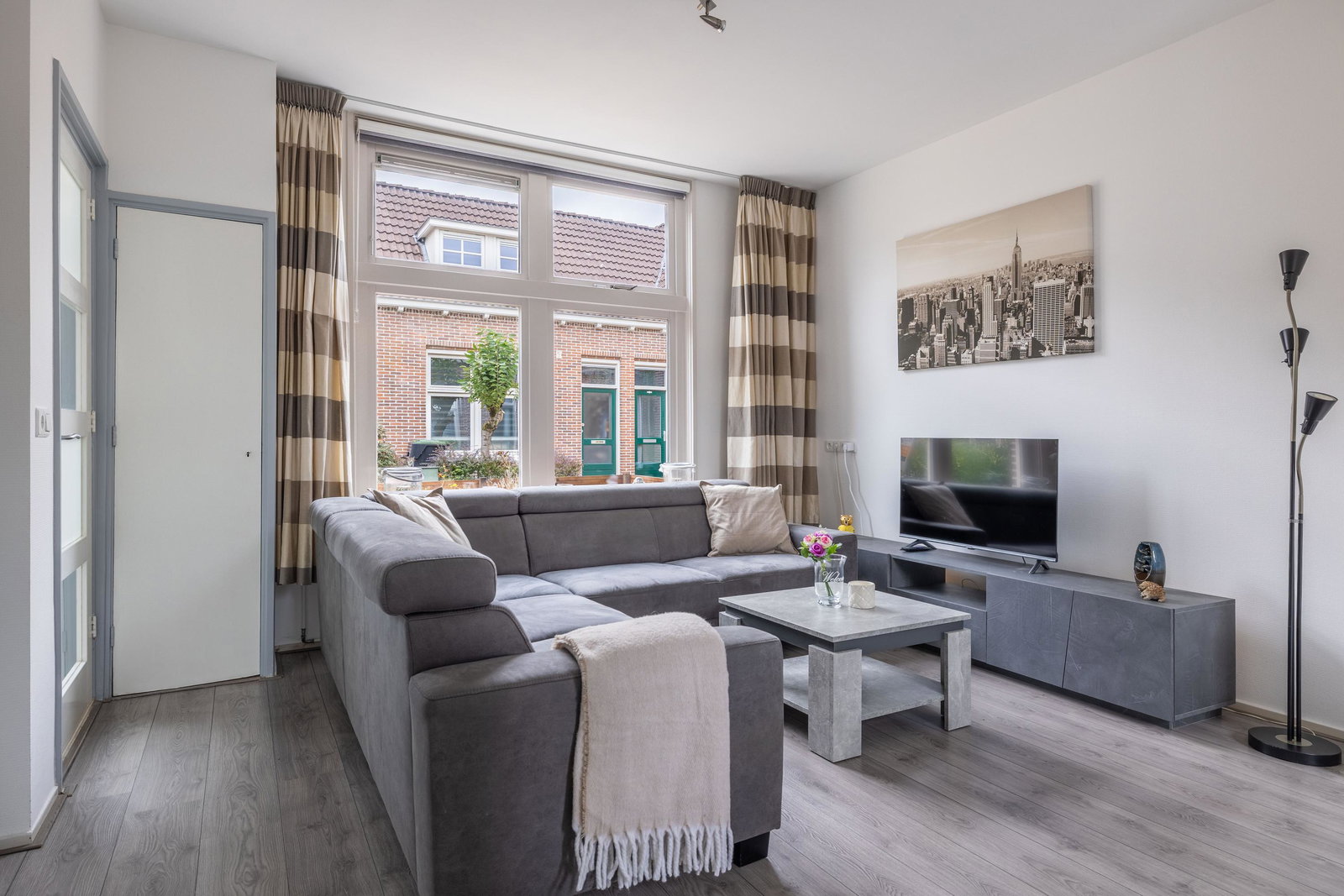 Tussenwoning te koop: Kwekerijstraat 10, Leeuwarden