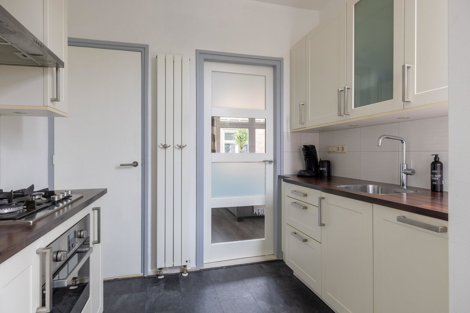 Tussenwoning te koop: Kwekerijstraat 10, Leeuwarden