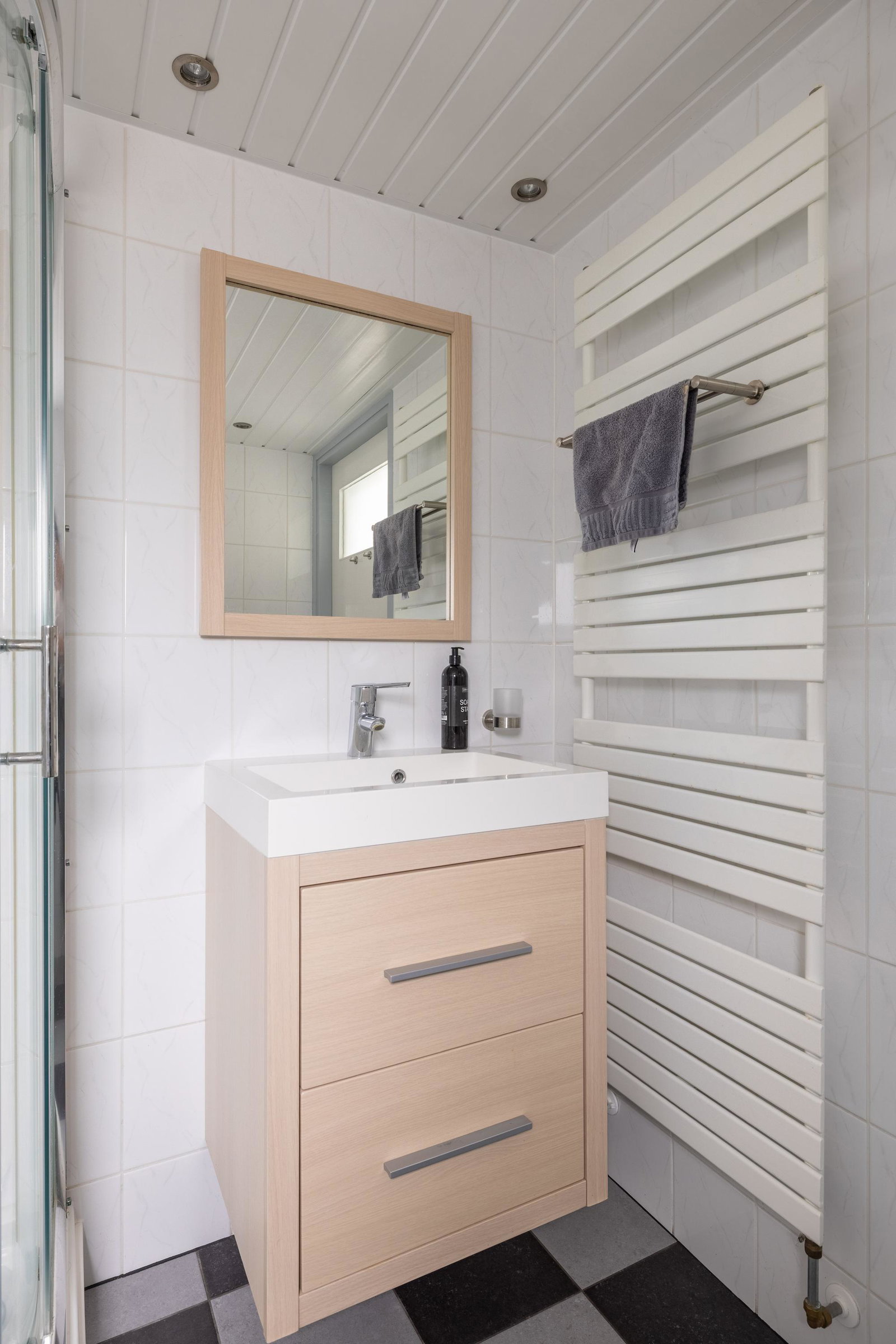 Tussenwoning te koop: Kwekerijstraat 10, Leeuwarden