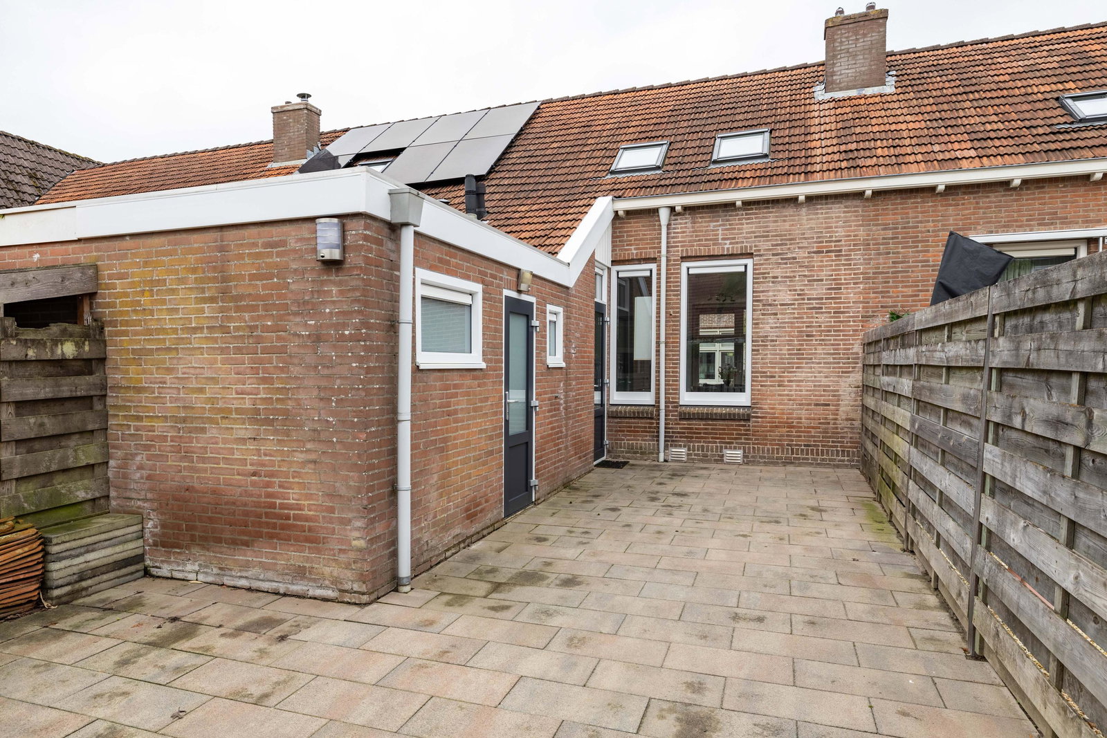Tussenwoning te koop: Kwekerijstraat 10, Leeuwarden
