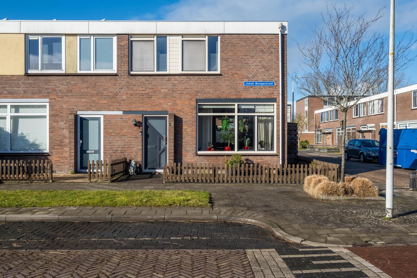 Twee-onder-één-kap te koop: Johan Bongastraat 2, Sneek