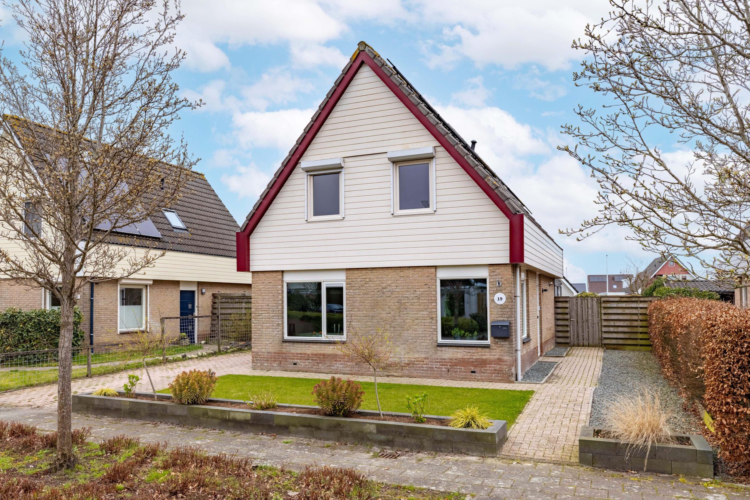 Hoofdafbeelding It String 19